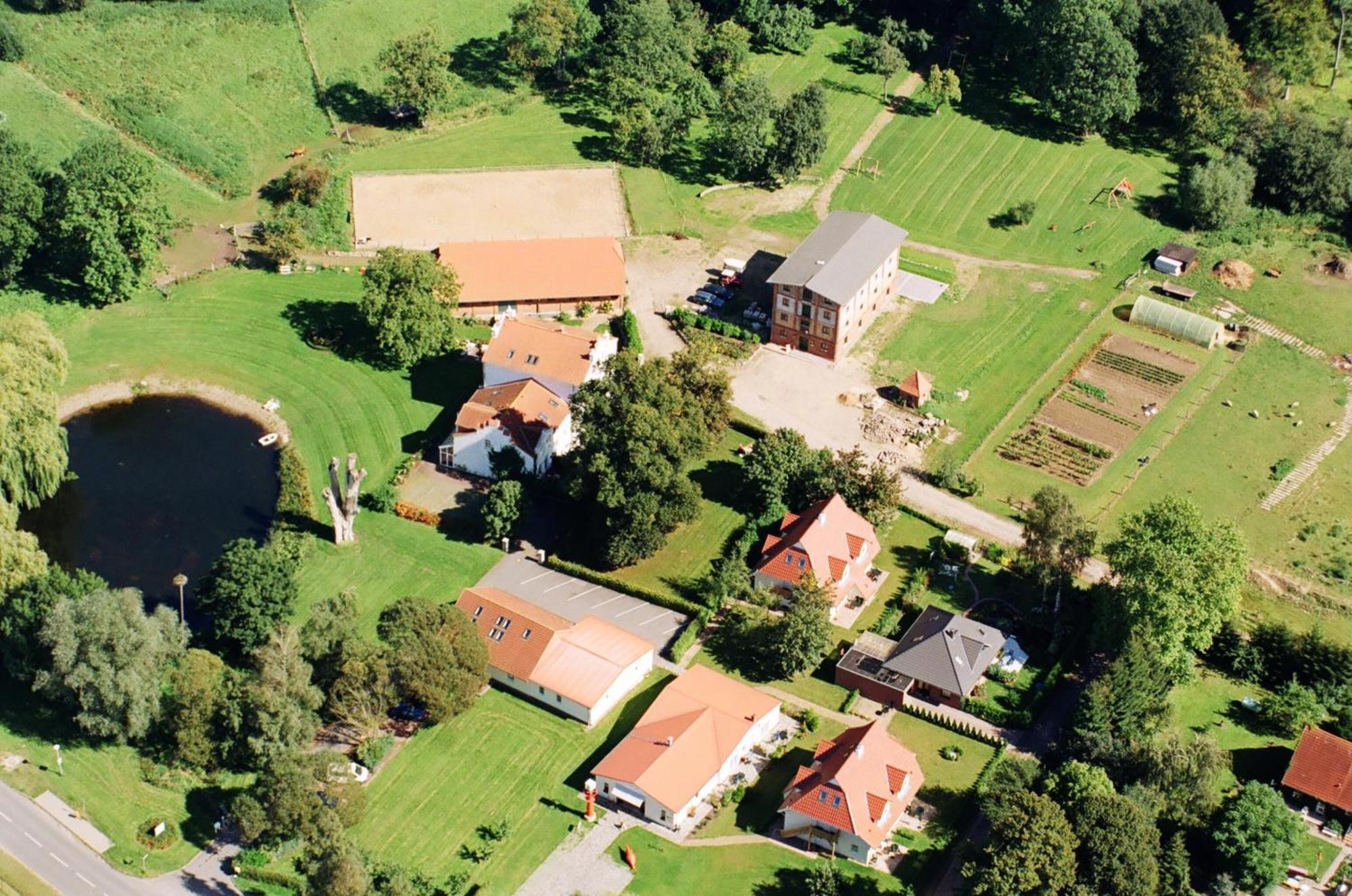 Ferienanlage Gutshaus Gramkow מראה חיצוני תמונה